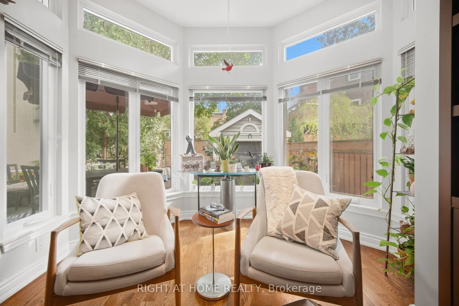 219 Broadway Avenue