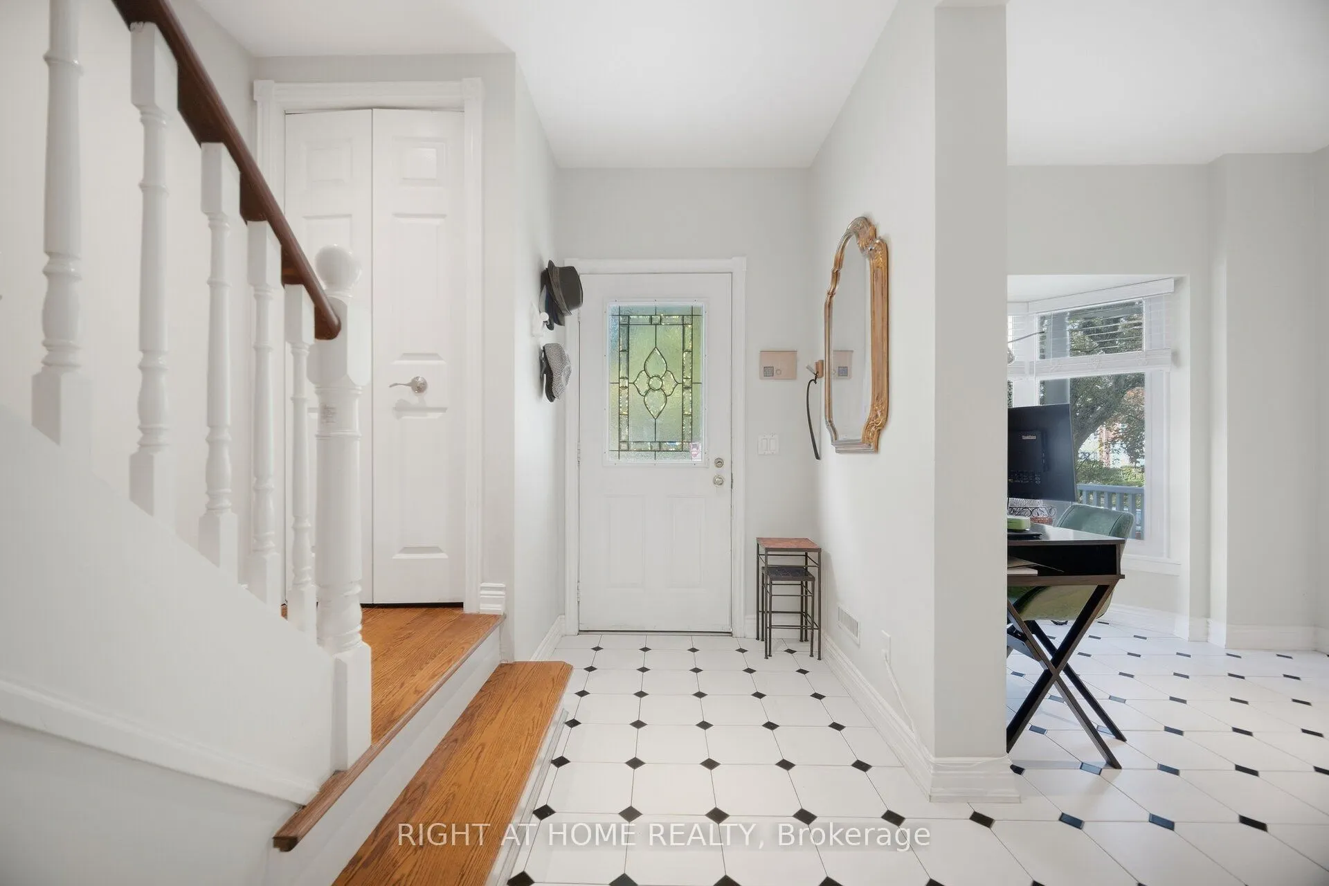 219 Broadway Avenue