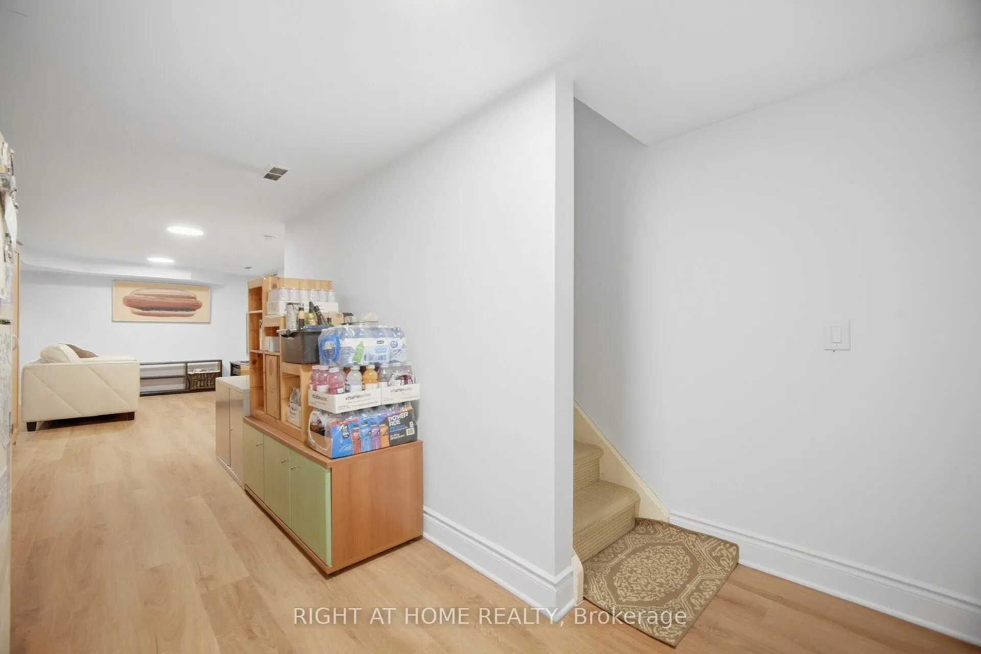 219 Broadway Avenue