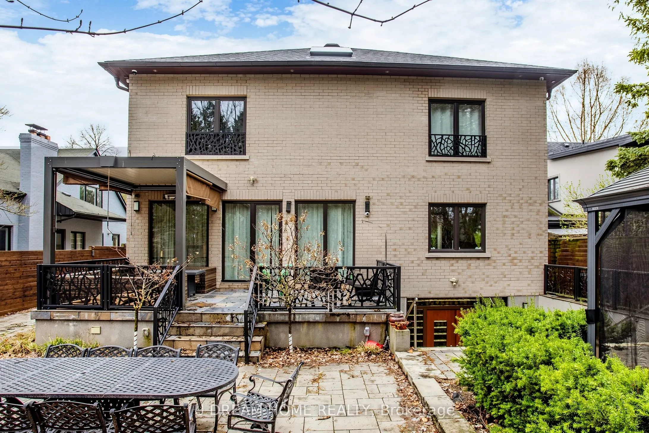 49 Norden Crescent