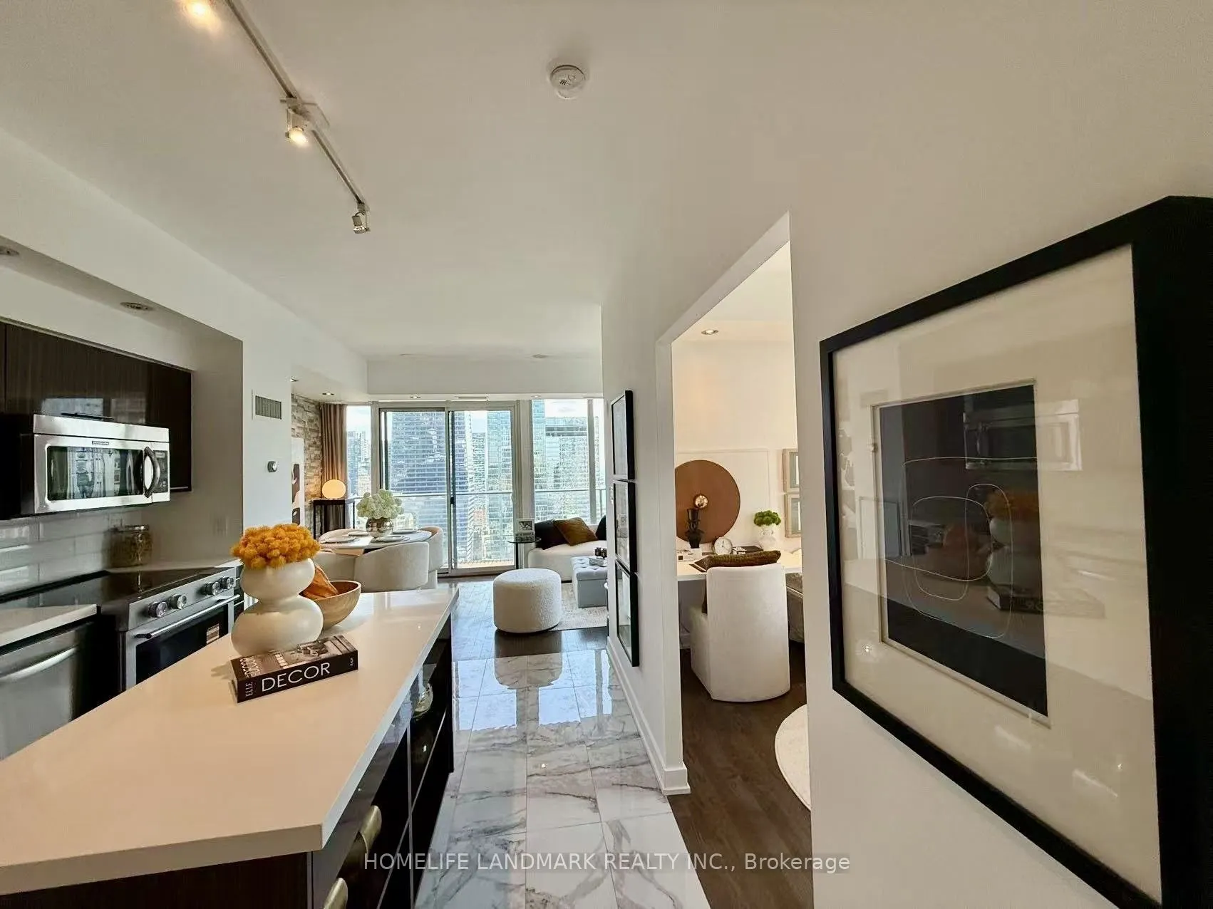 126 Simcoe Street #3303