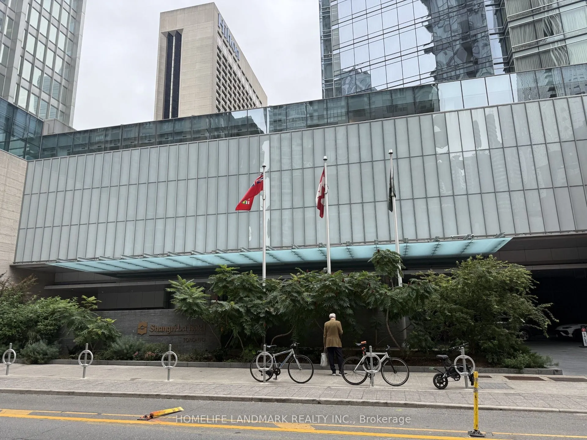 126 Simcoe Street #3303