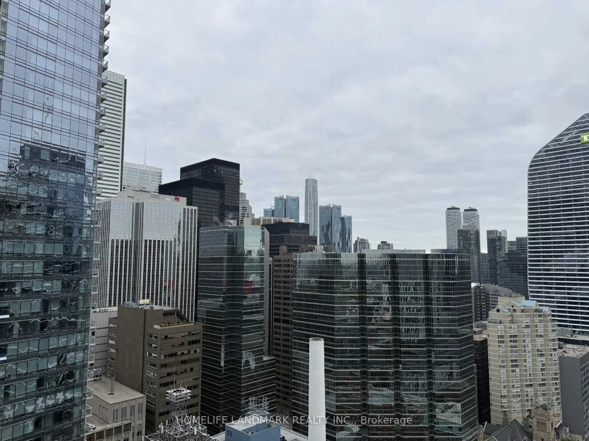 126 Simcoe Street #3303
