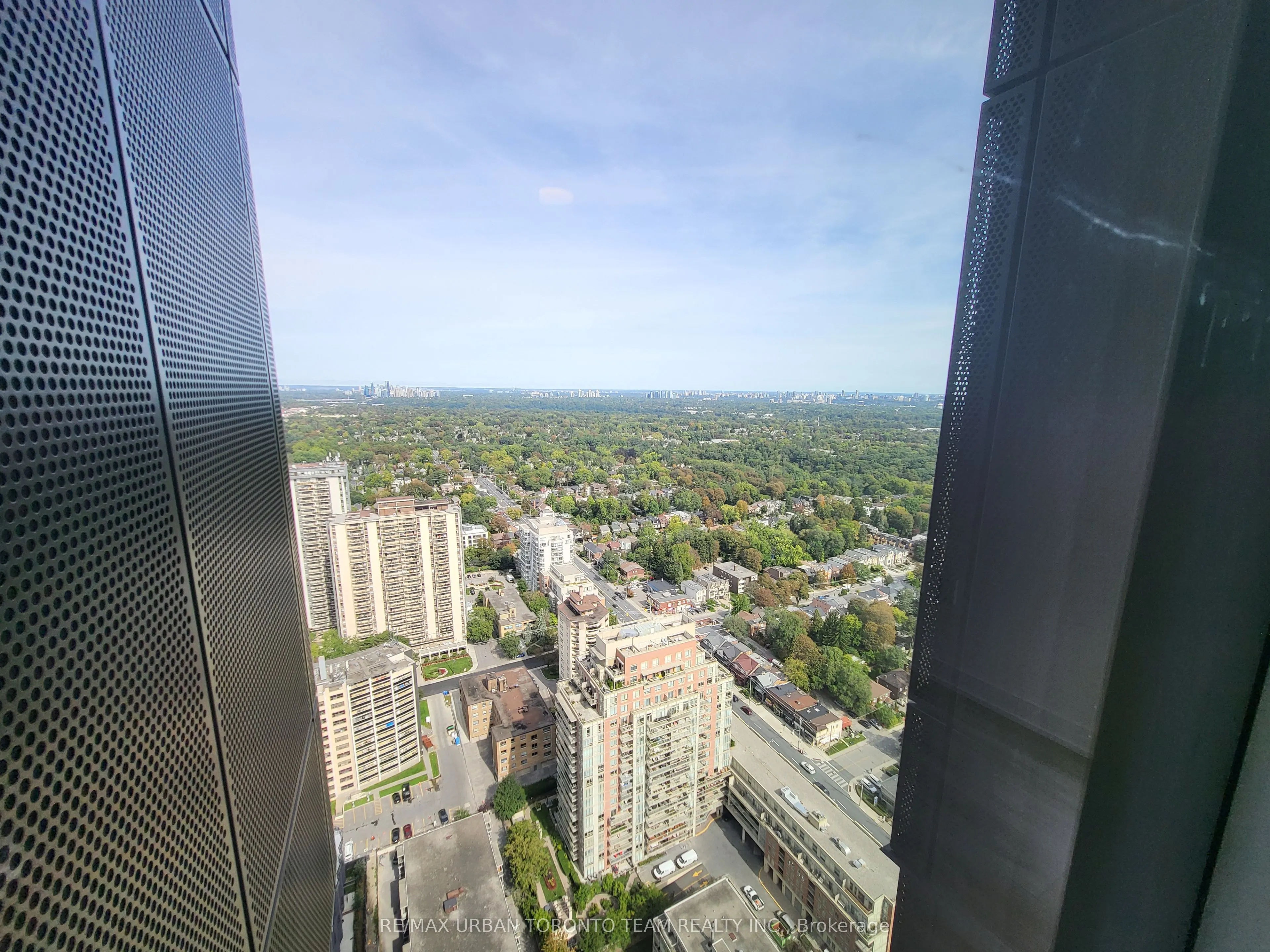 117 Broadway Avenue #UPH-01 (3901)