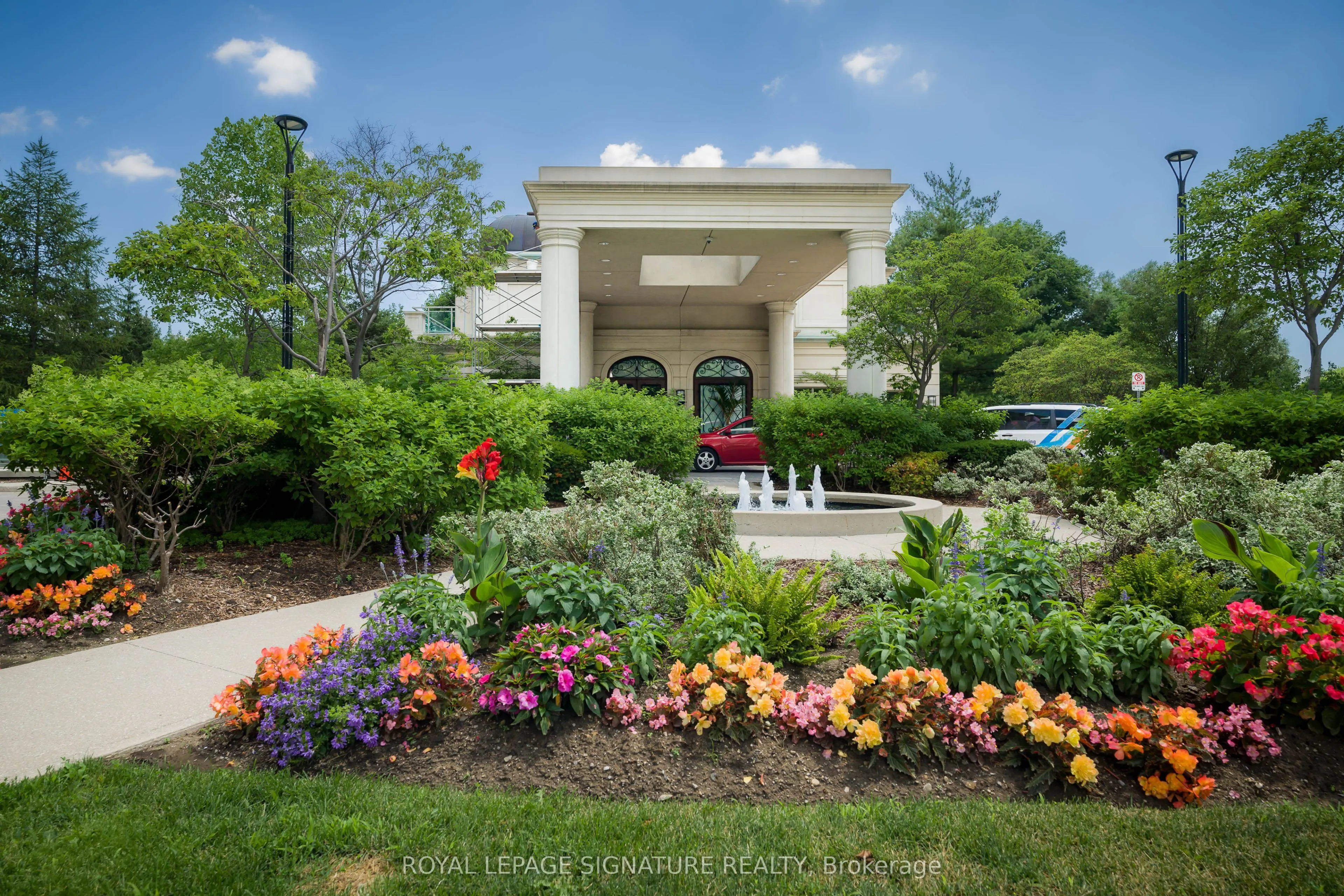 20 Bloorview Place #316