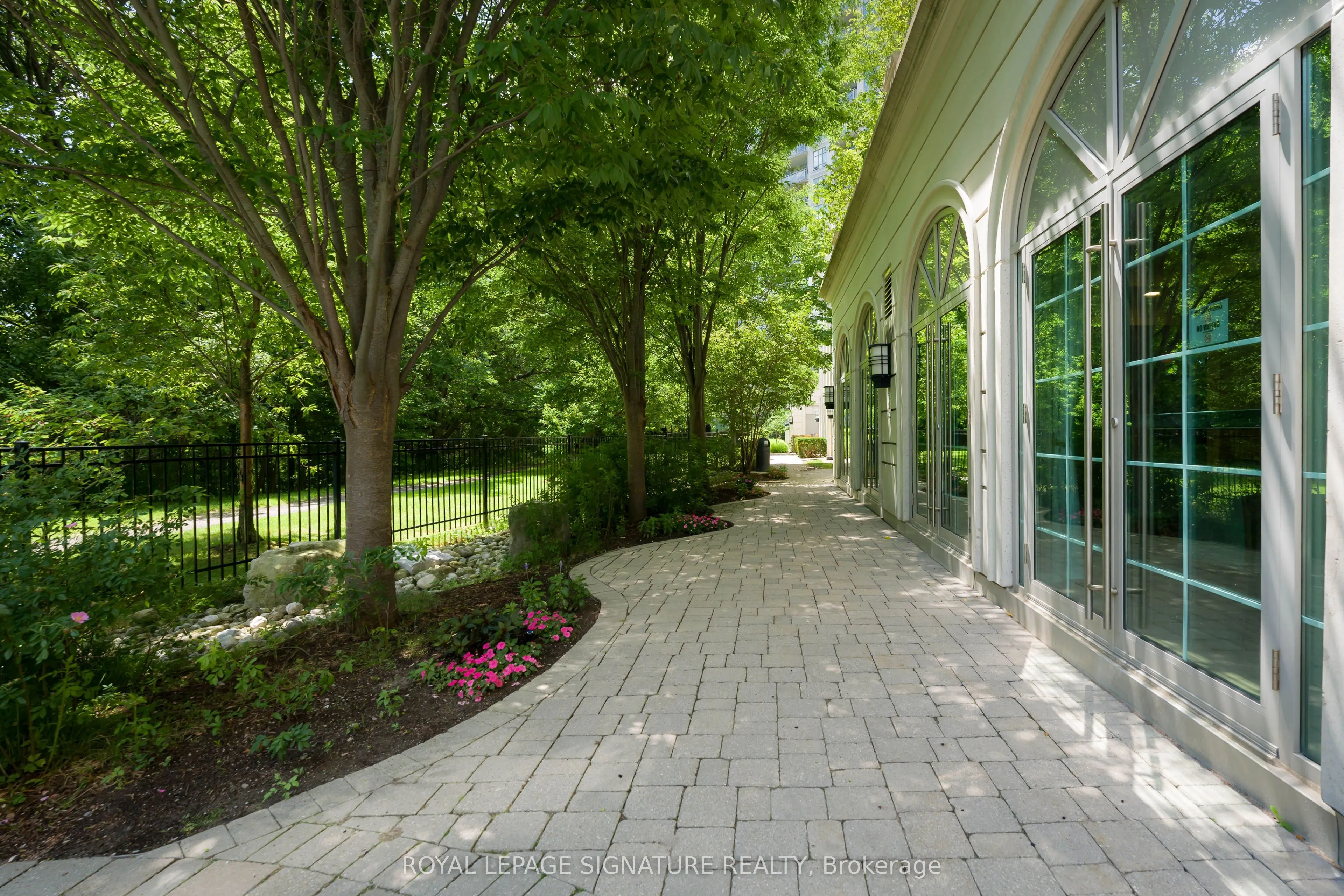20 Bloorview Place #316