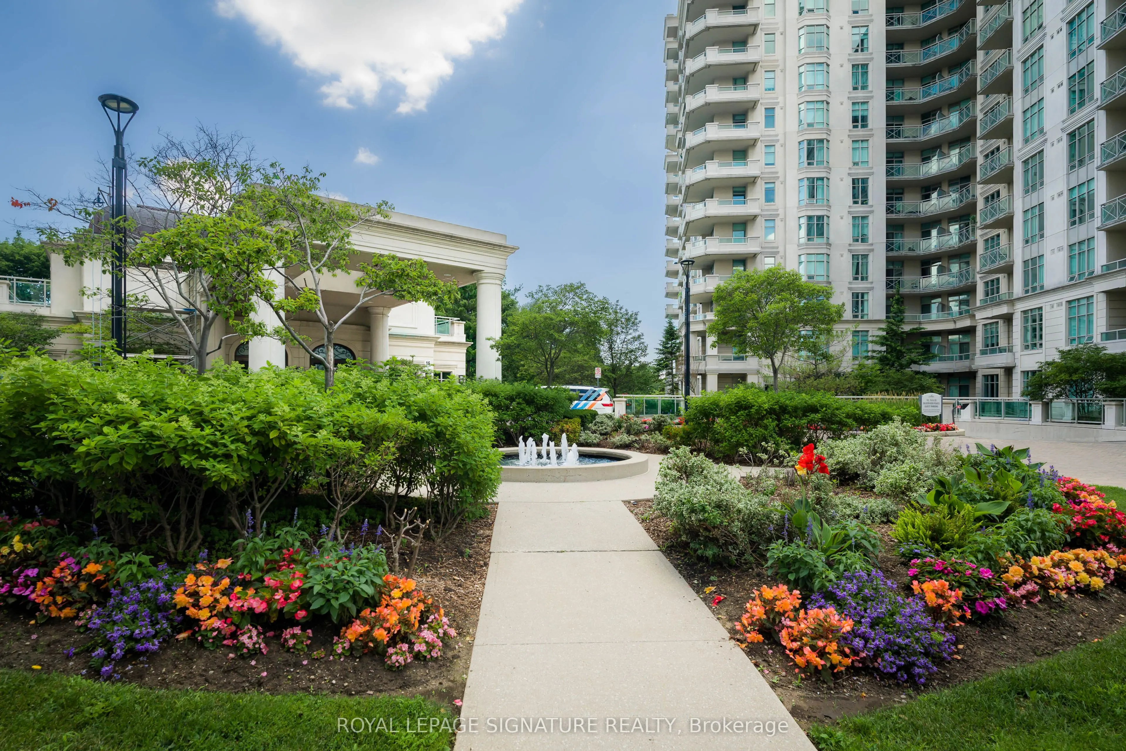 20 Bloorview Place #316