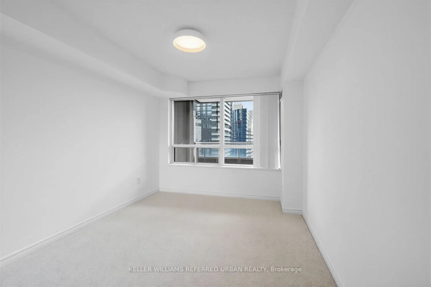 250 Wellington Street W #1436