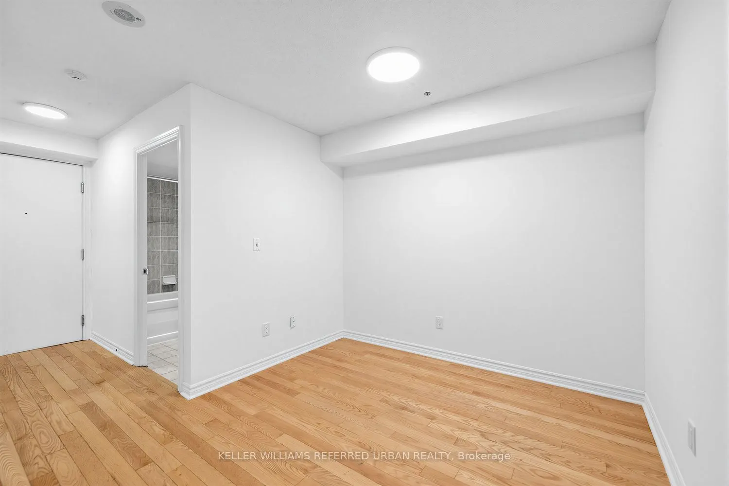 250 Wellington Street W #1436