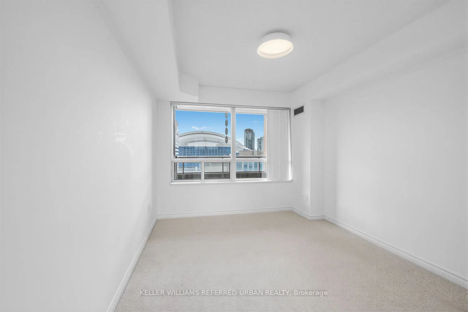 250 Wellington Street W #1436