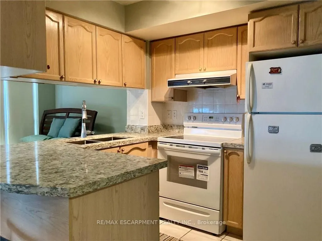 909 Bay Street #2304