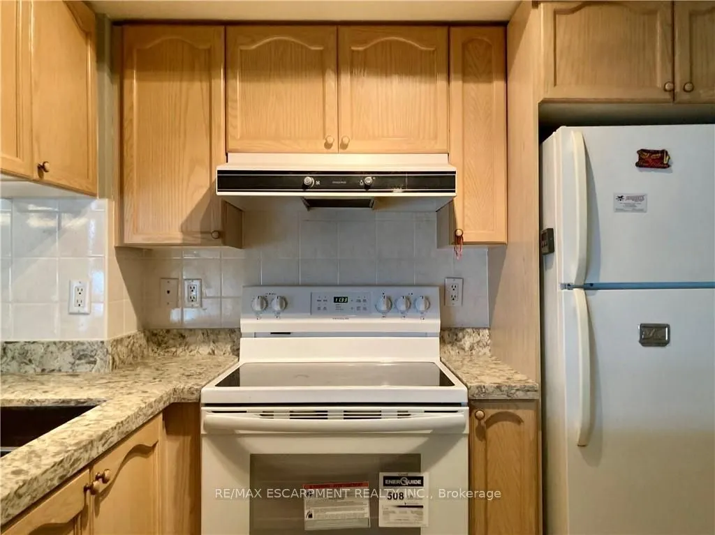 909 Bay Street #2304