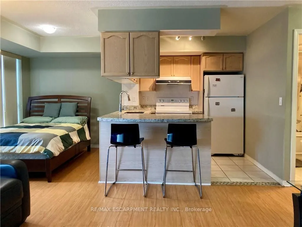 909 Bay Street #2304