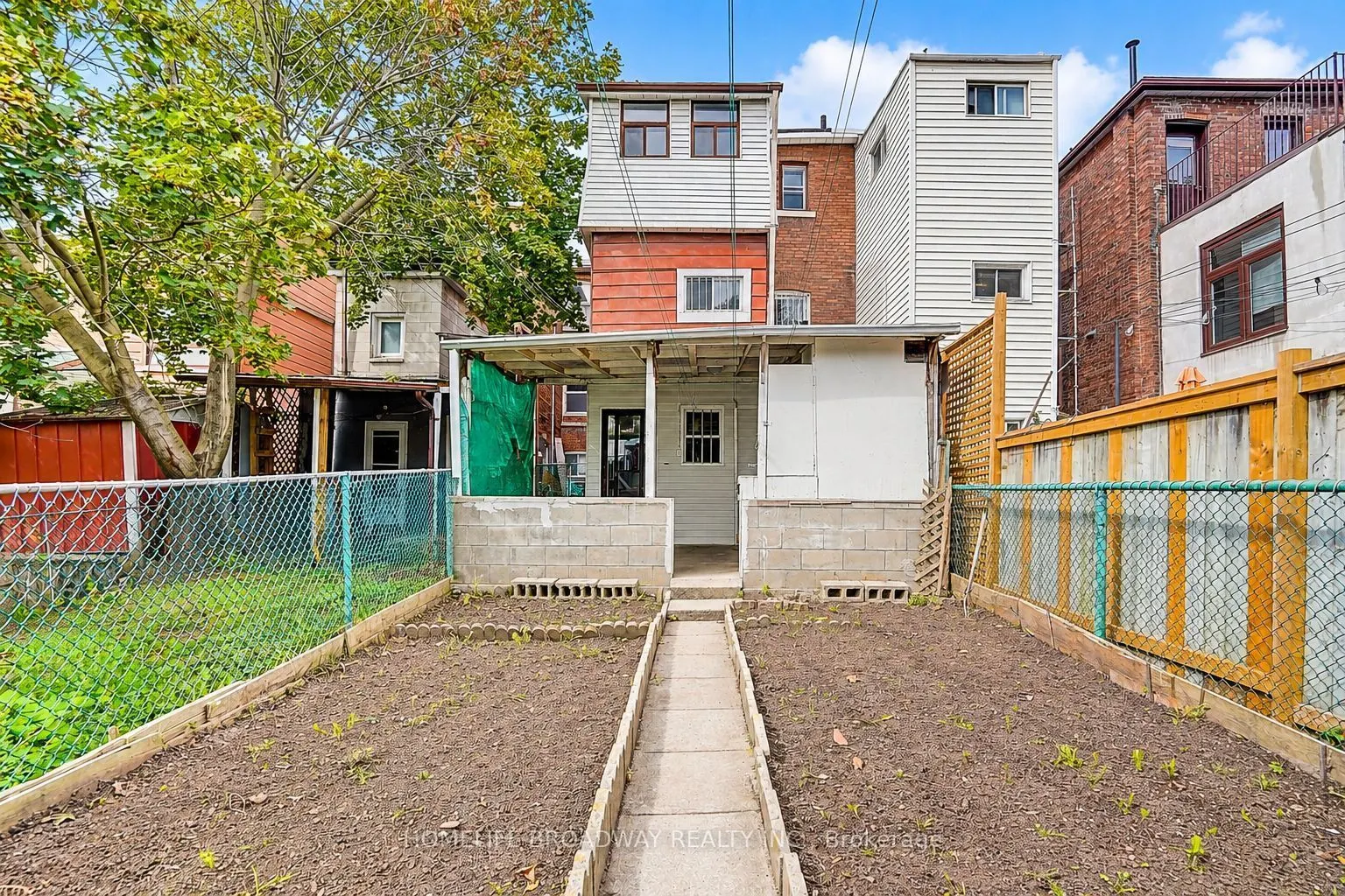 1069 Davenport Road
