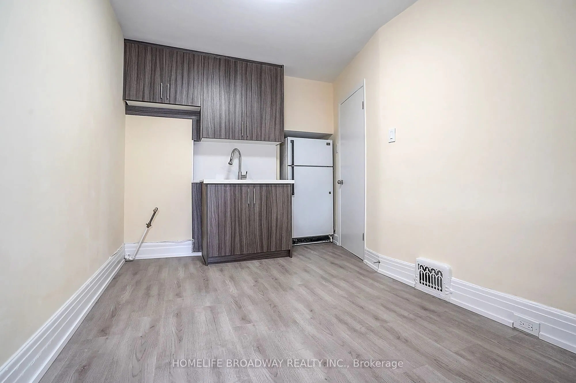 1069 Davenport Road