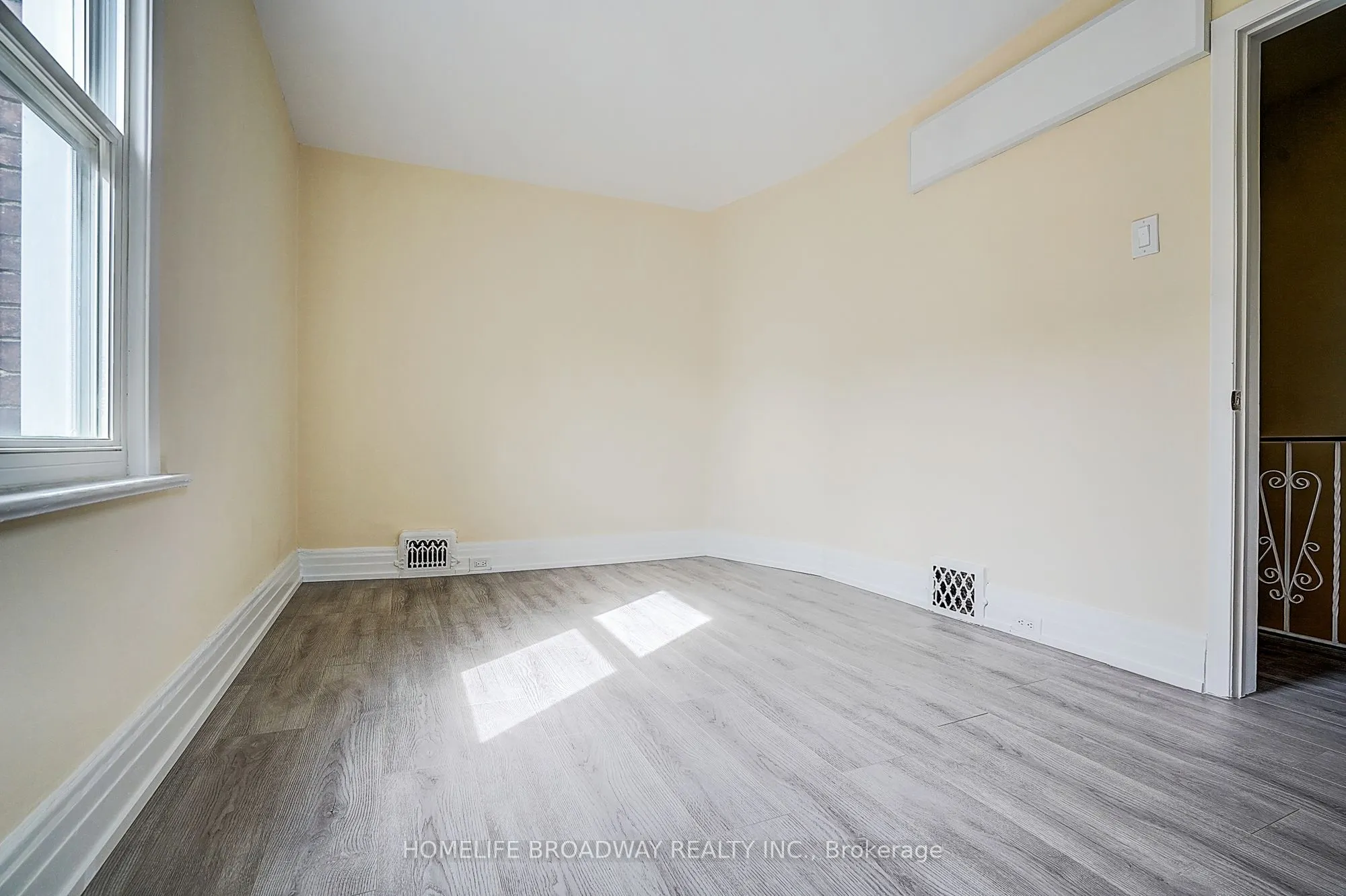 1069 Davenport Road
