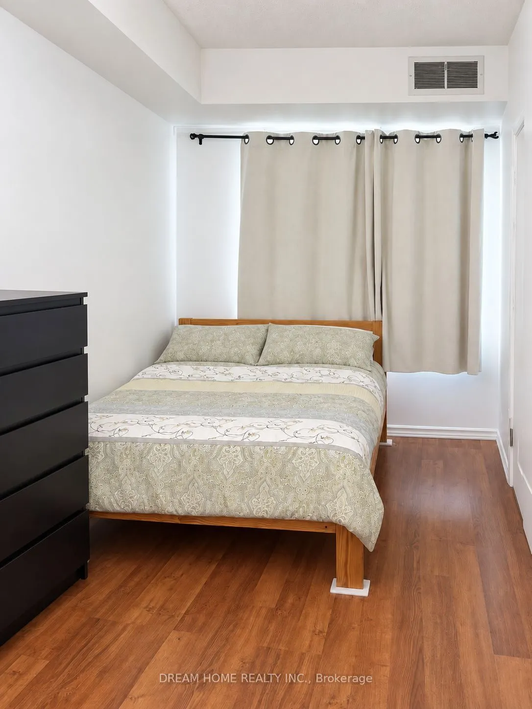 717 Bay Street #1505
