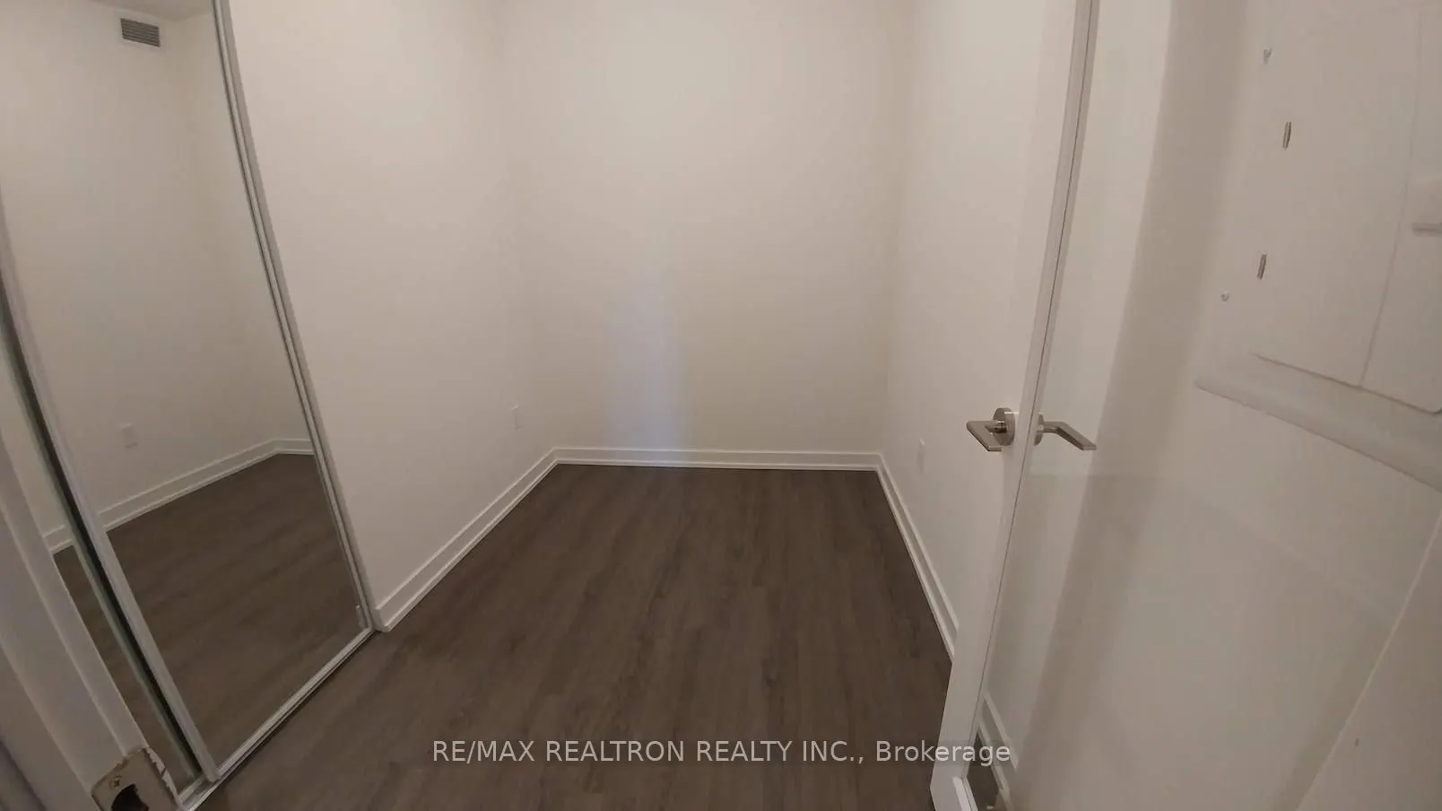 1 Yorkville Avenue #1207