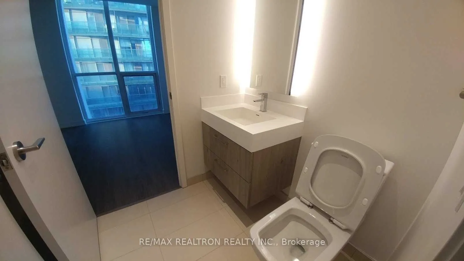 1 Yorkville Avenue #1207