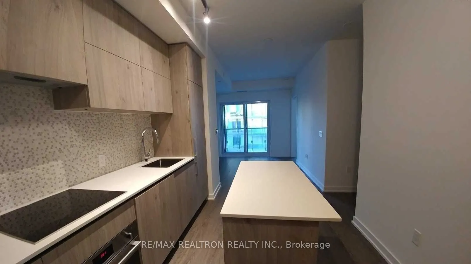 1 Yorkville Avenue #1207