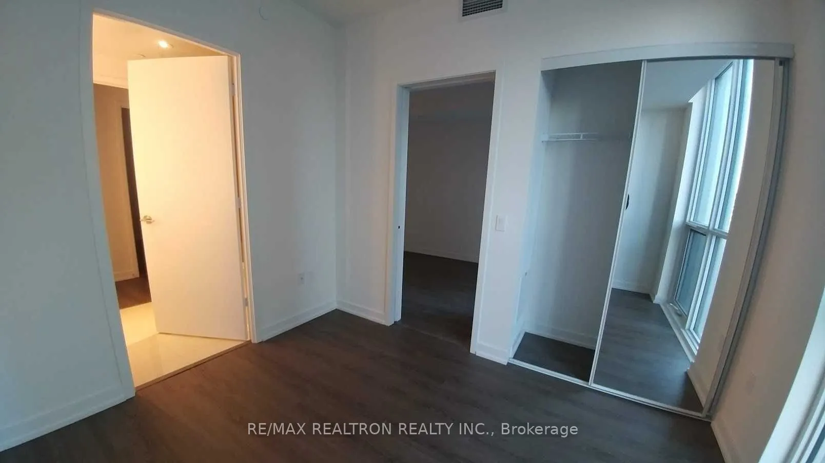 1 Yorkville Avenue #1207