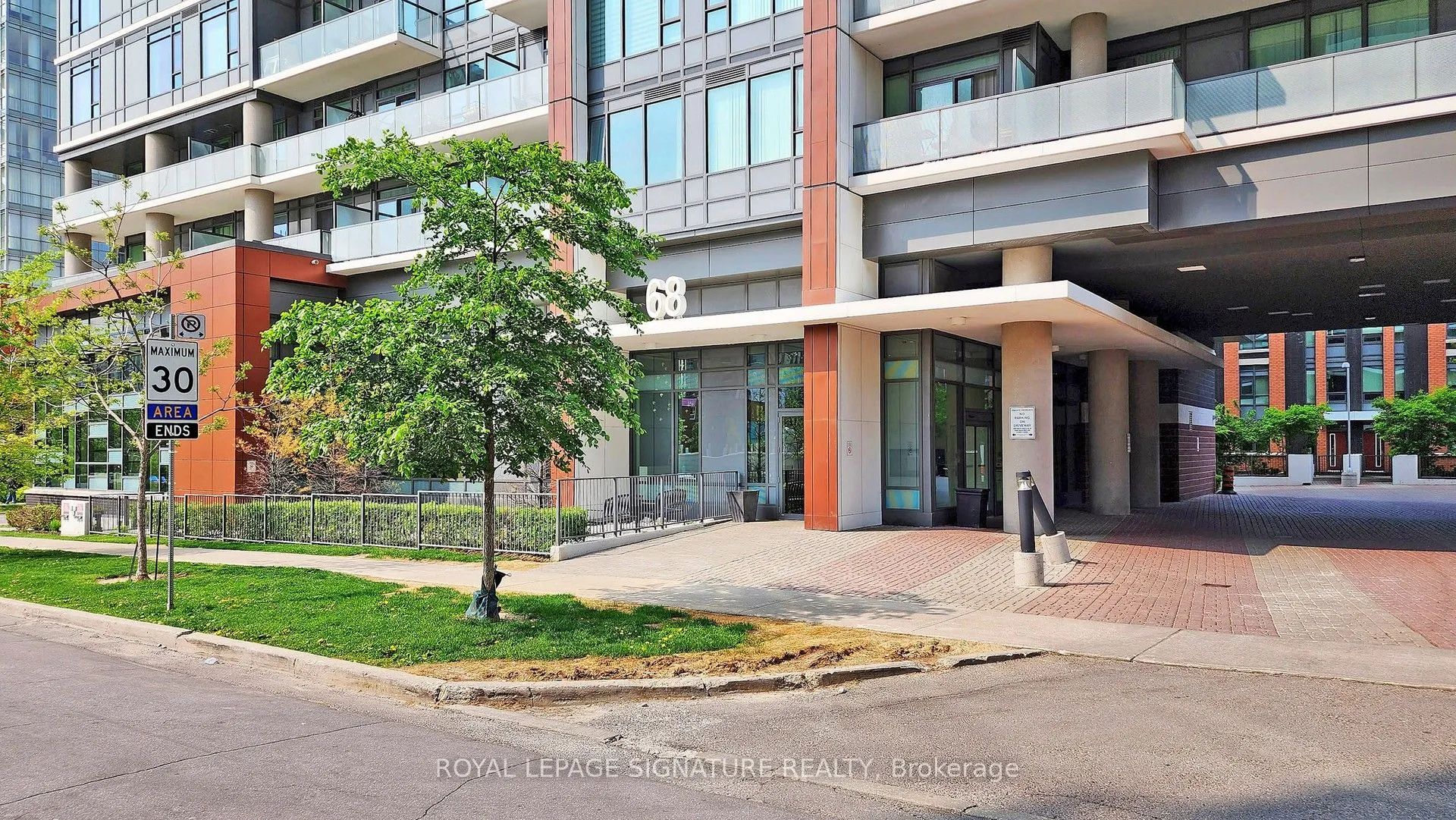 68 Canterbury Place #1515