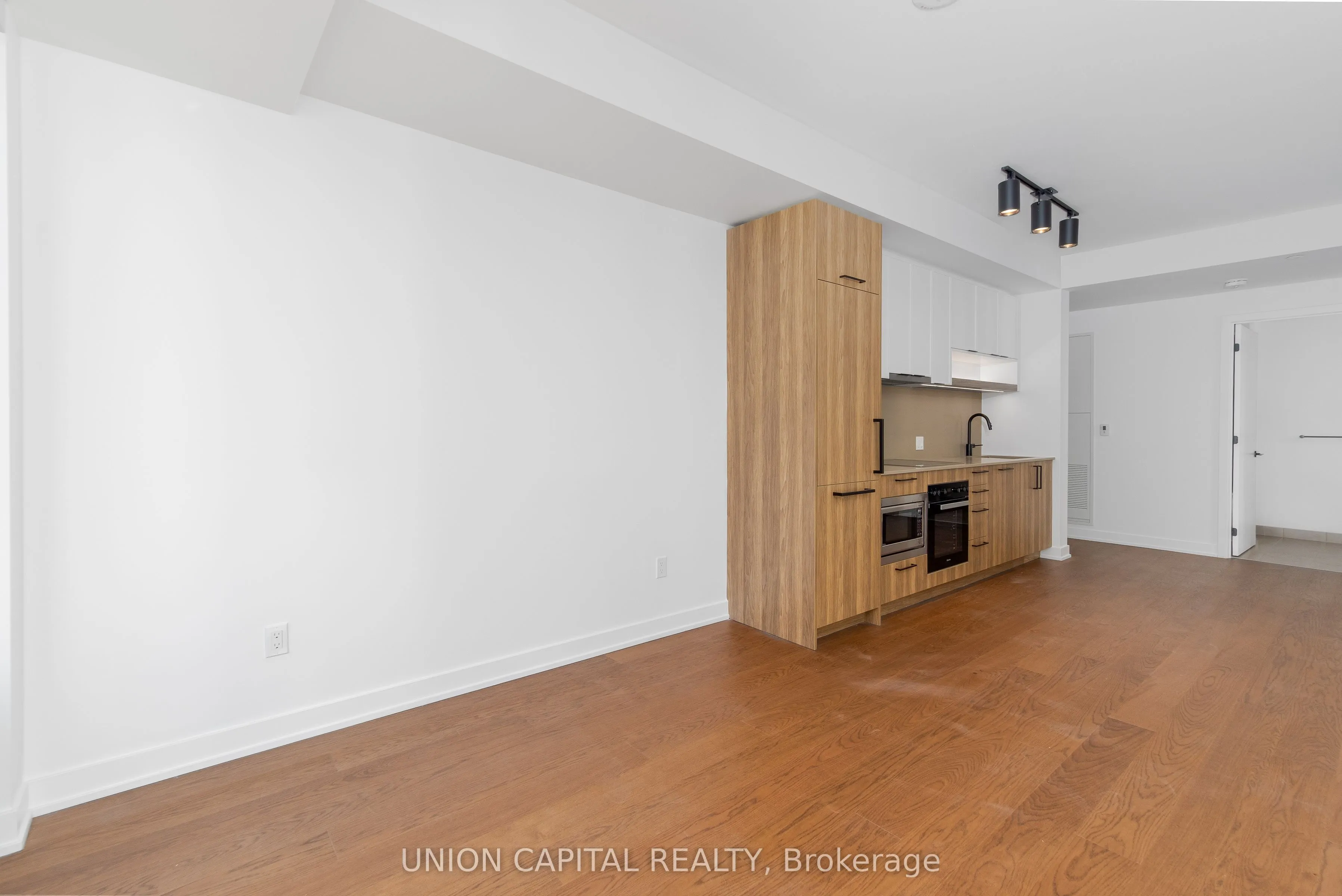91 Montclair Avenue #1802