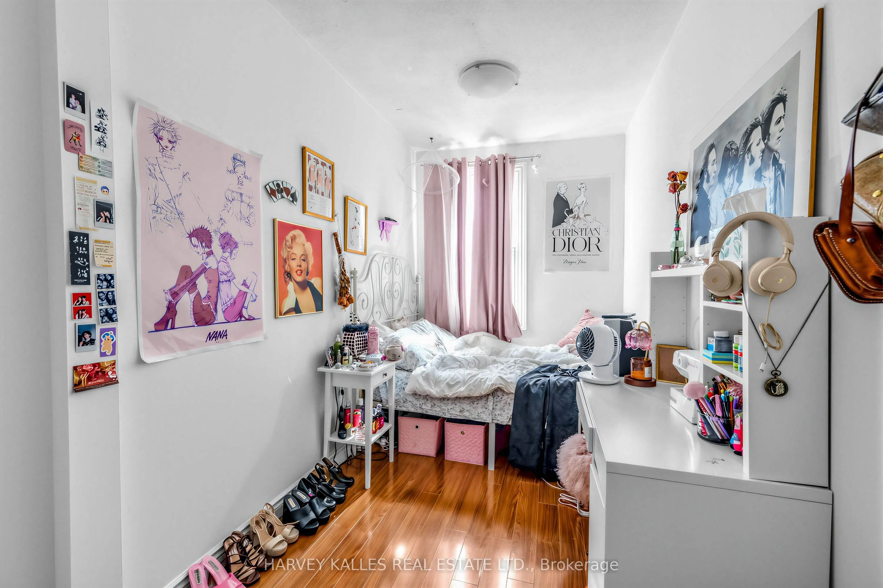 506 Adelaide Street W