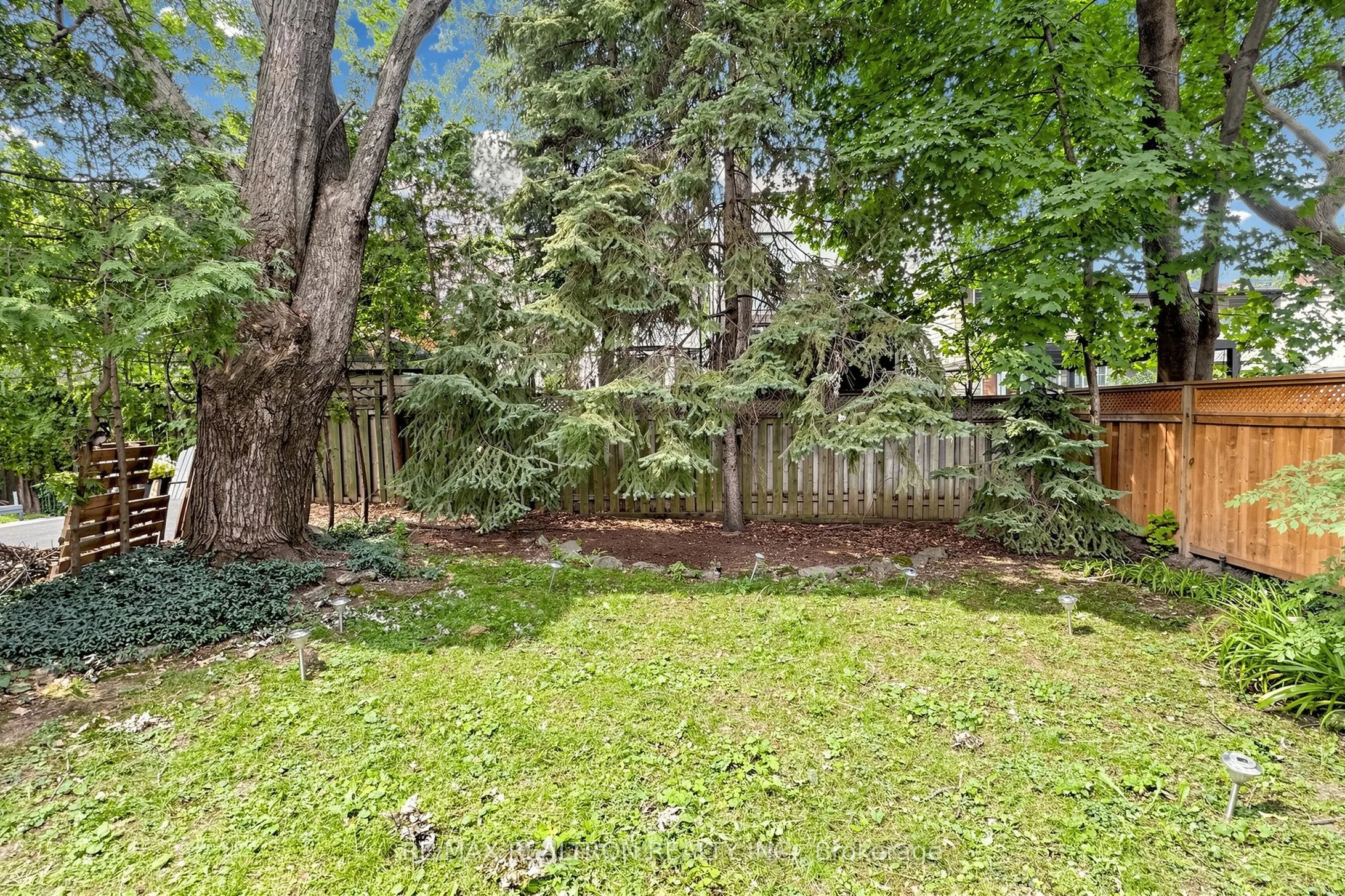 352 Deloraine Avenue