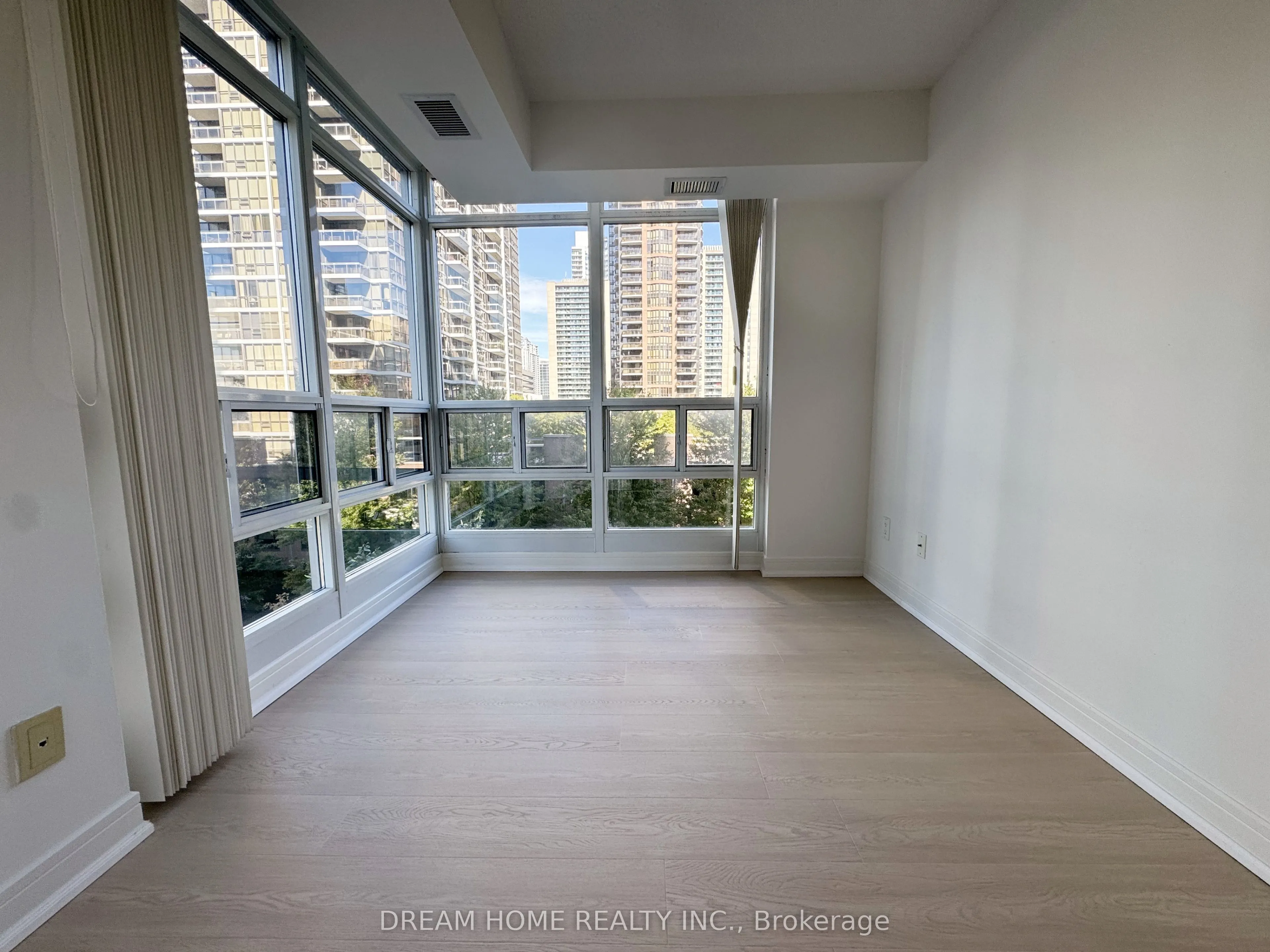 35 Bales Avenue #605