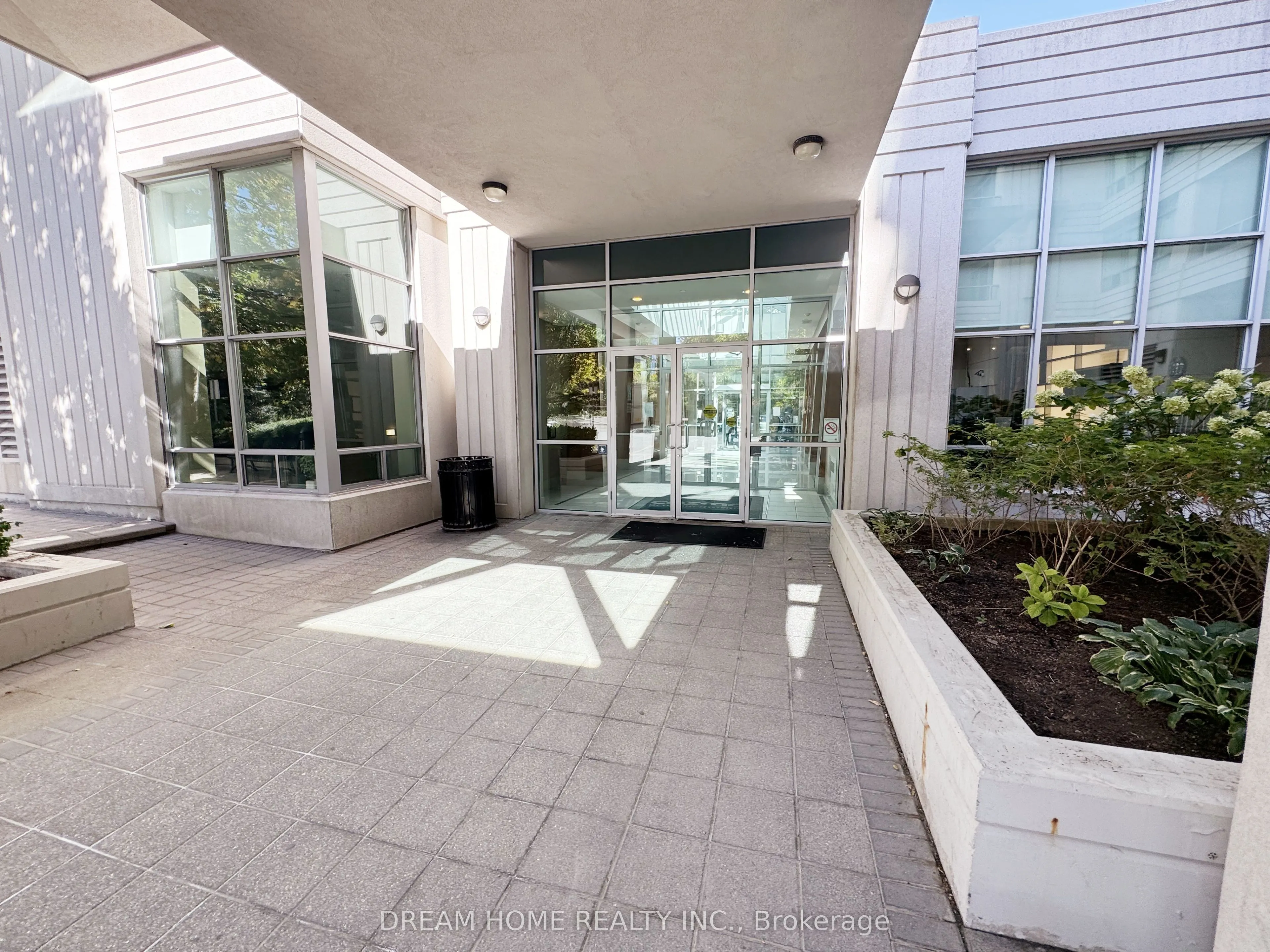 35 Bales Avenue #605