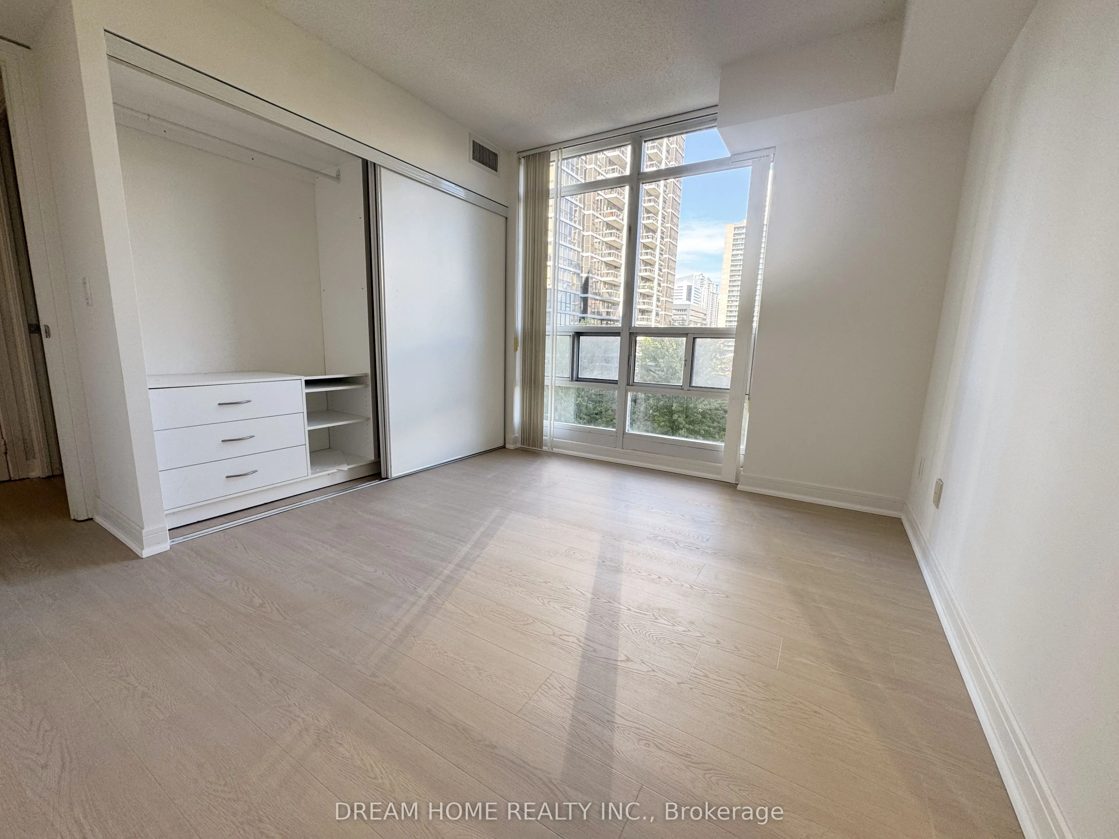 35 Bales Avenue #605