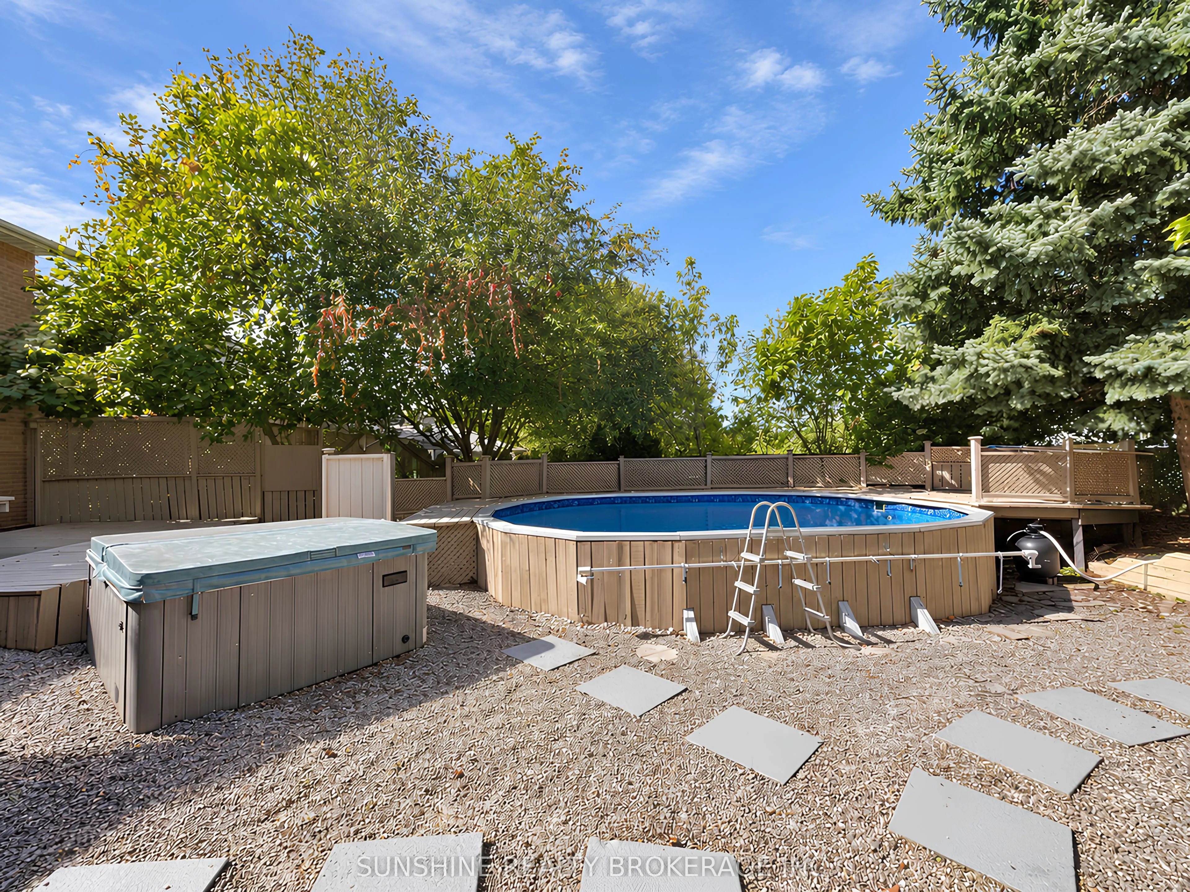 48 Bellbury Crescent