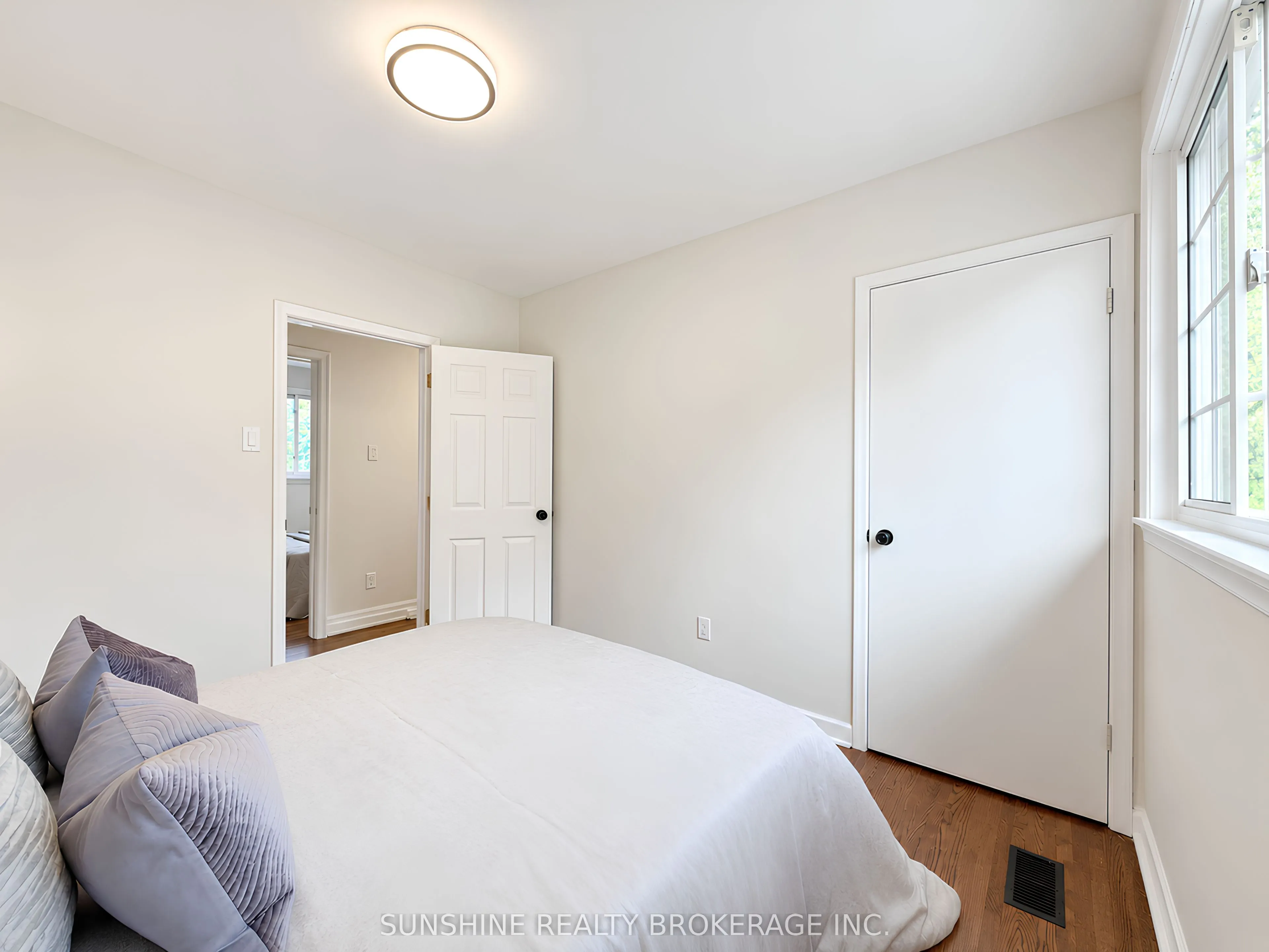 48 Bellbury Crescent