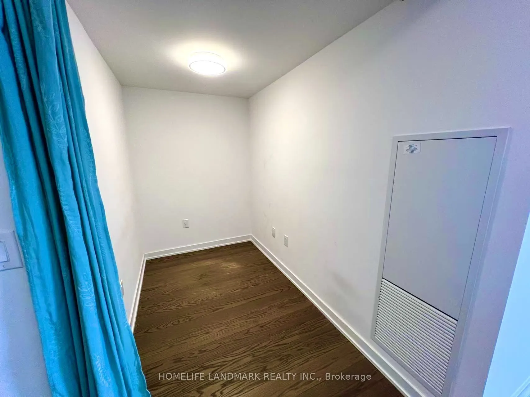11 Wellesley Street West W #4203