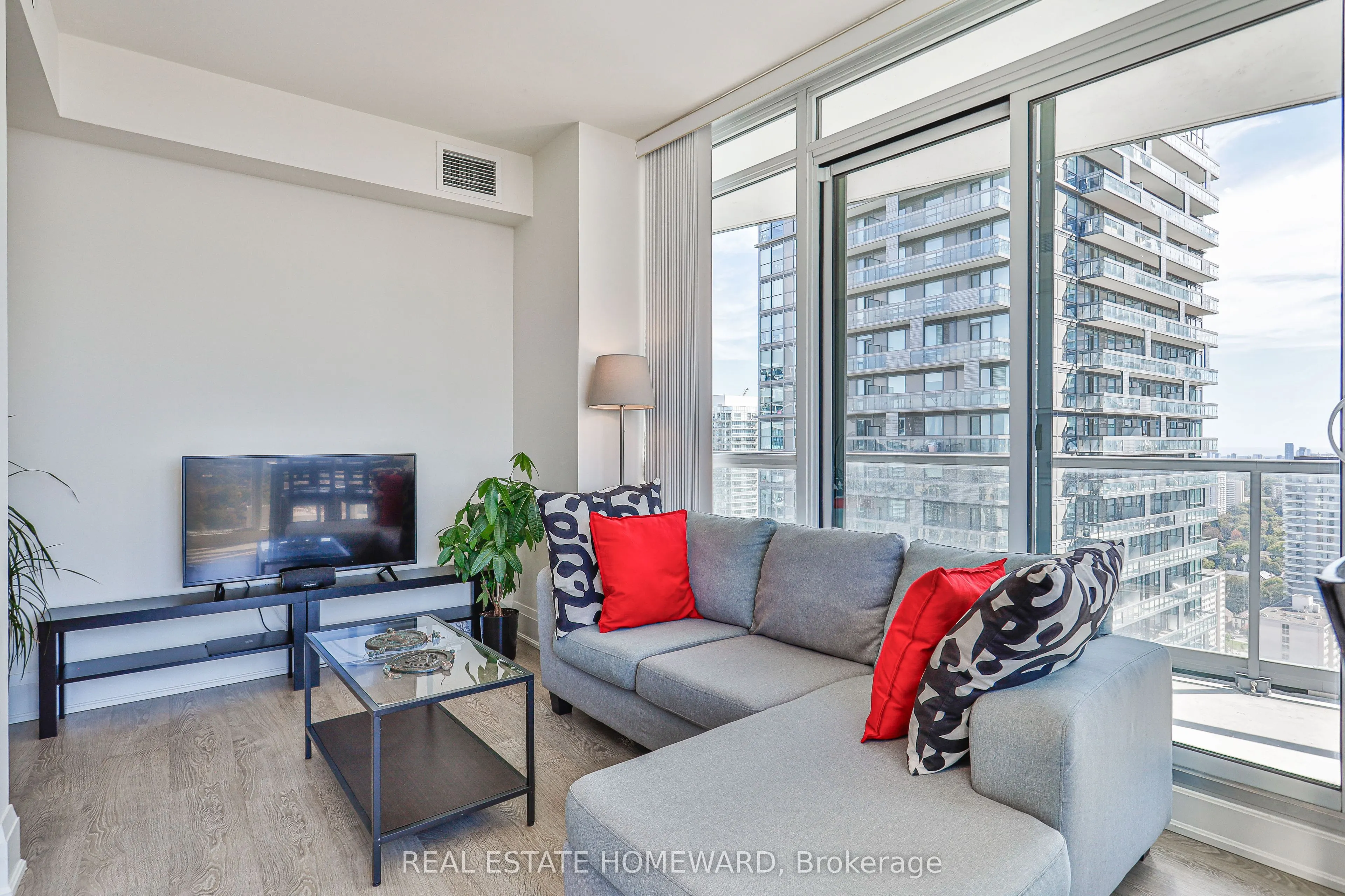 30 Roehampton Avenue #3102