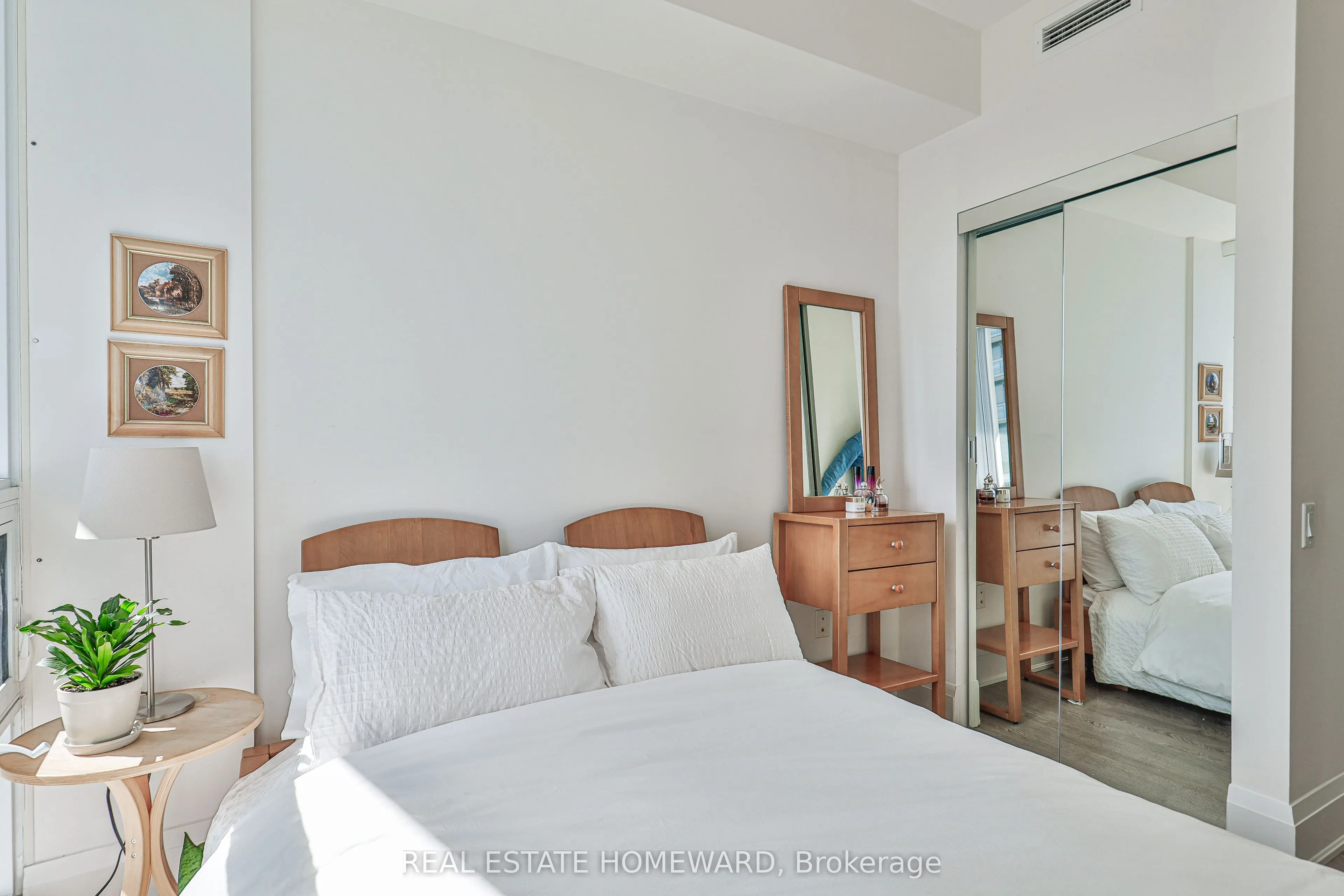 30 Roehampton Avenue #3102