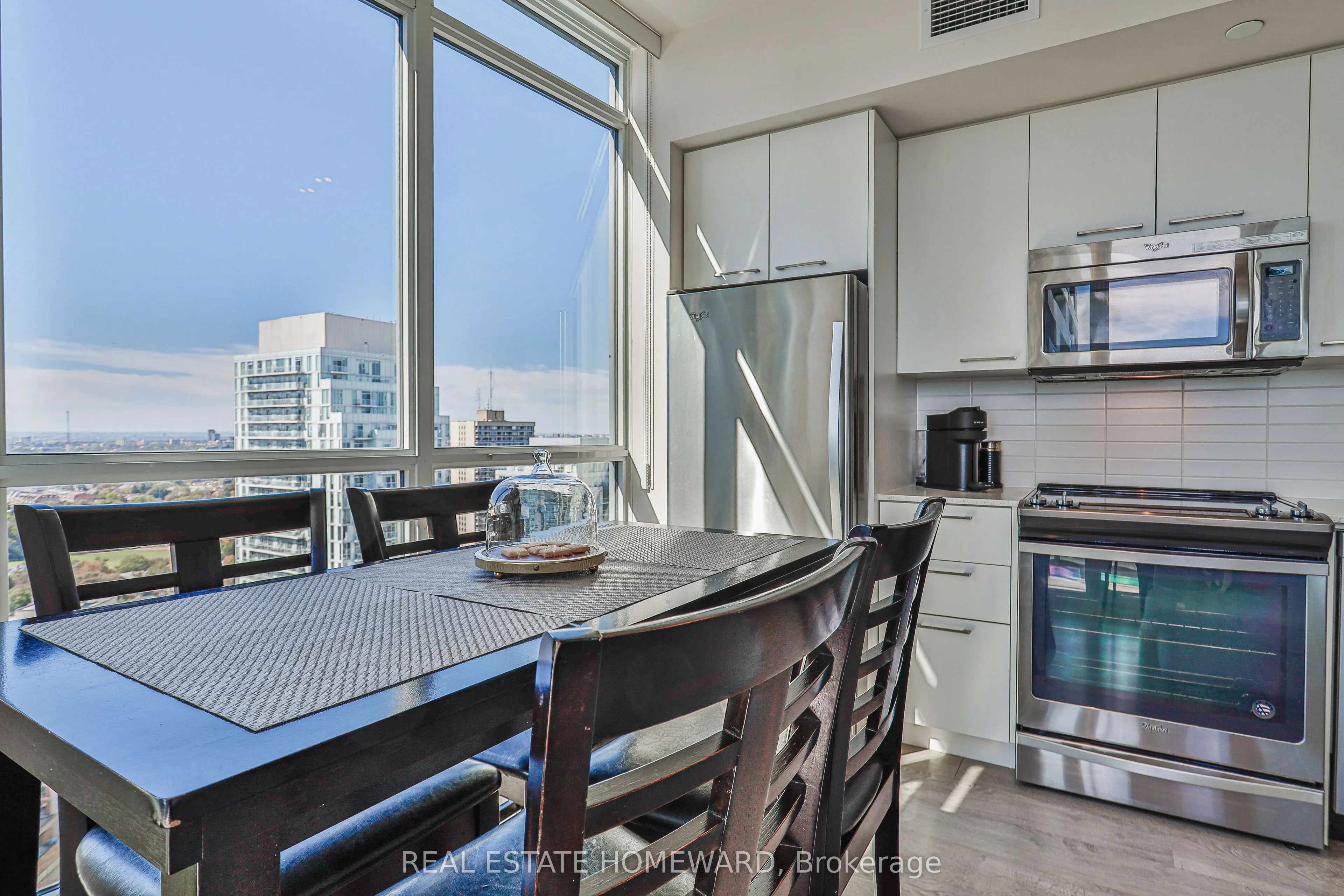 30 Roehampton Avenue #3102