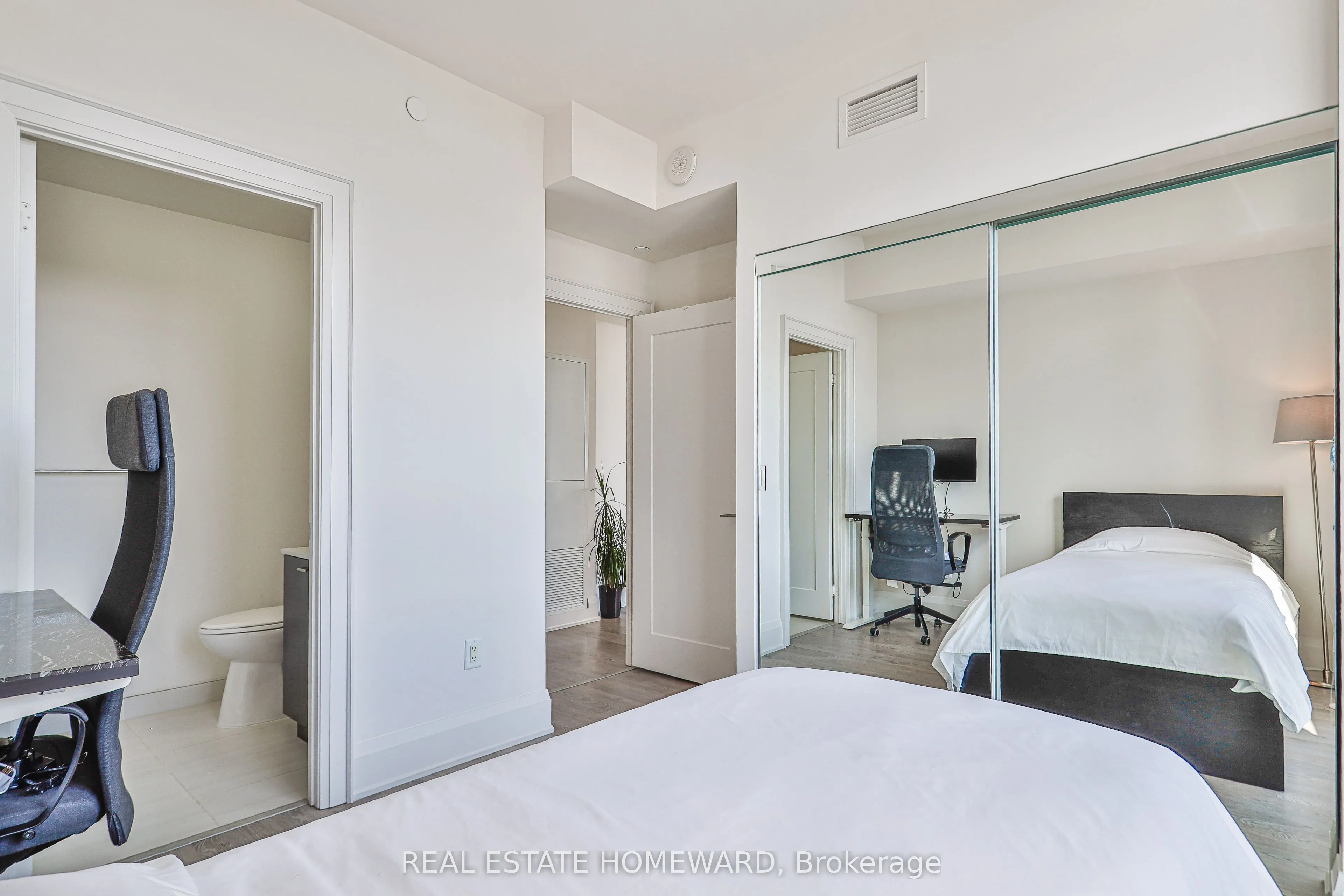 30 Roehampton Avenue #3102