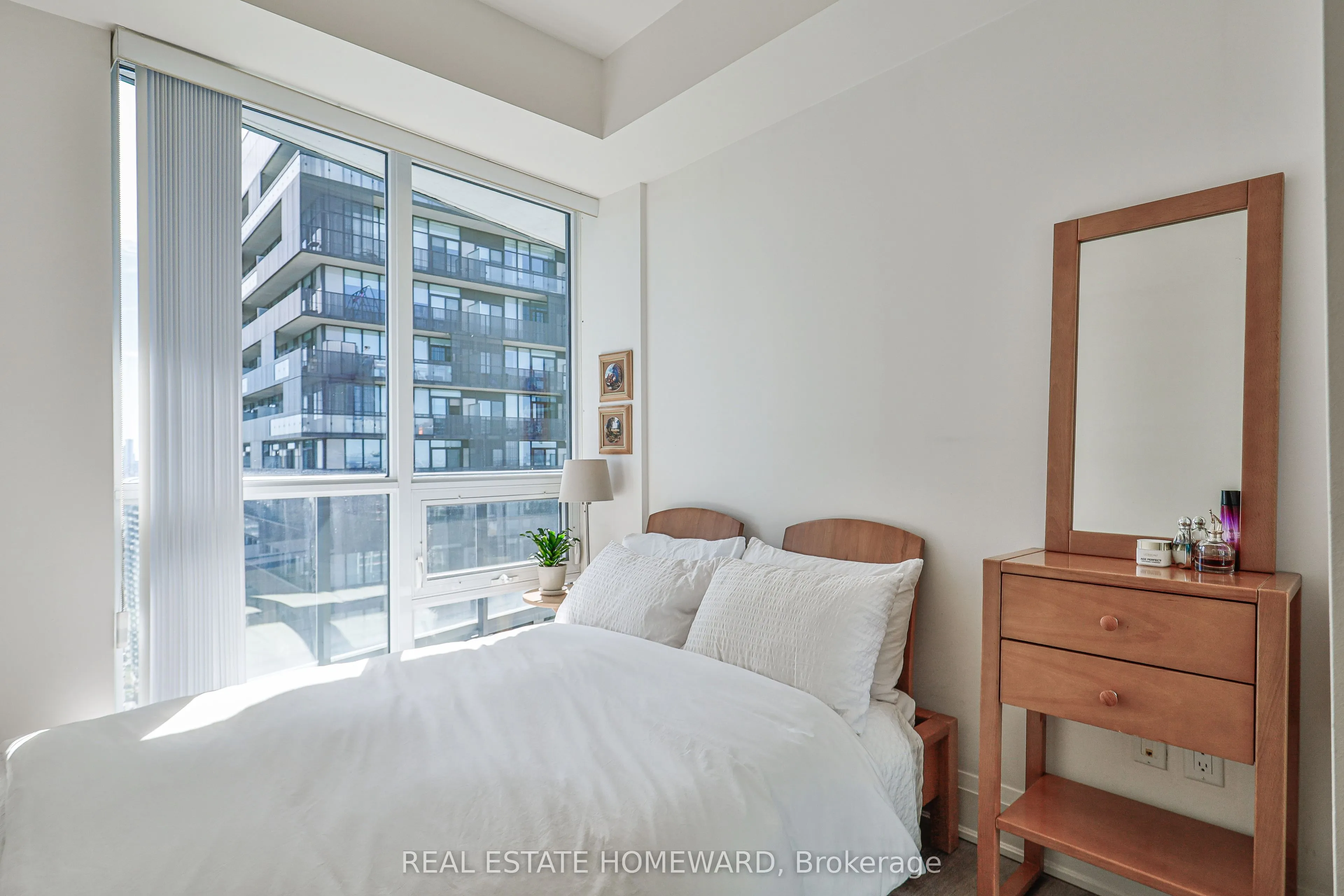 30 Roehampton Avenue #3102