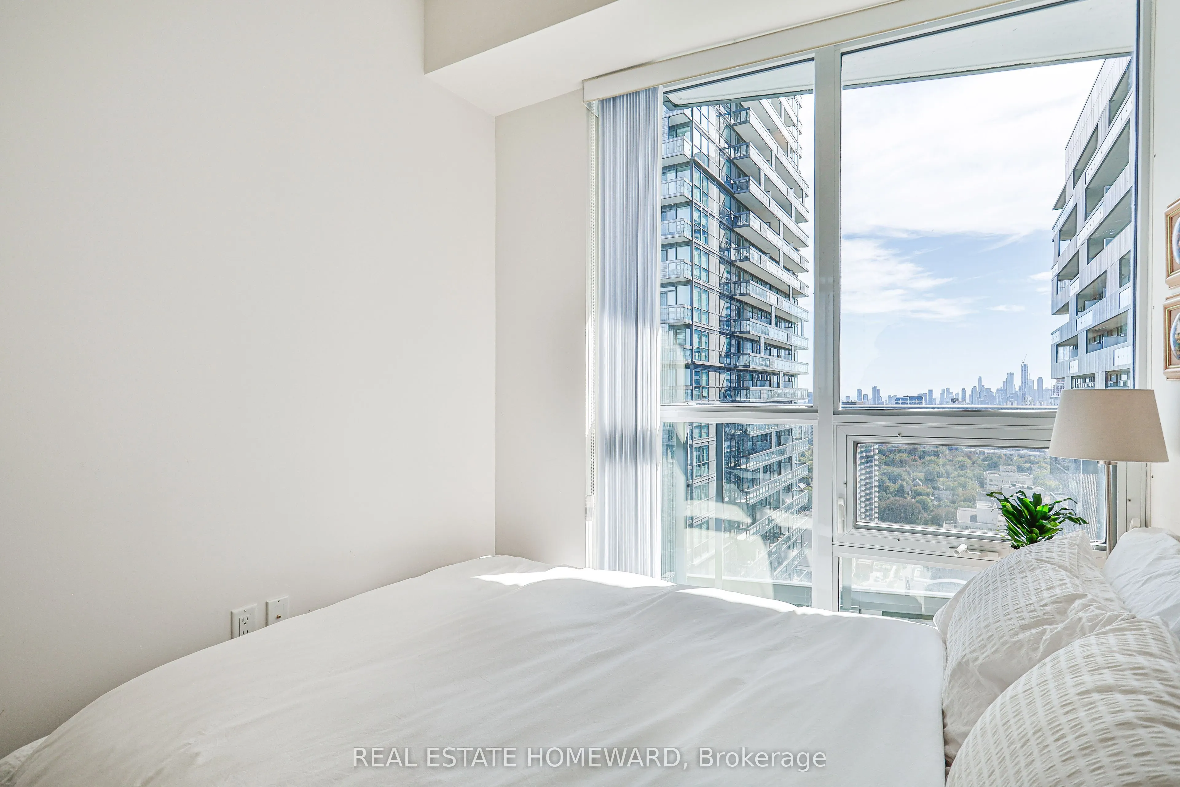 30 Roehampton Avenue #3102