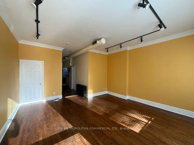 401 Spadina Avenue