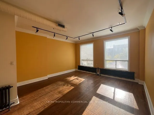 401 Spadina Avenue
