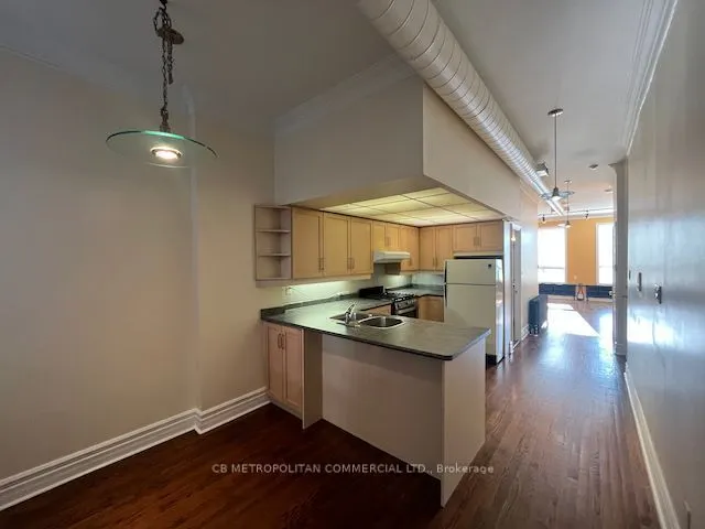 401 Spadina Avenue