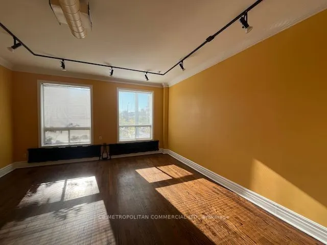 401 Spadina Avenue