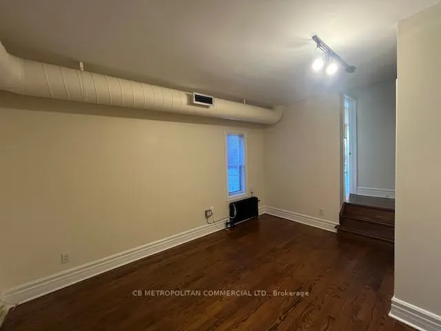401 Spadina Avenue