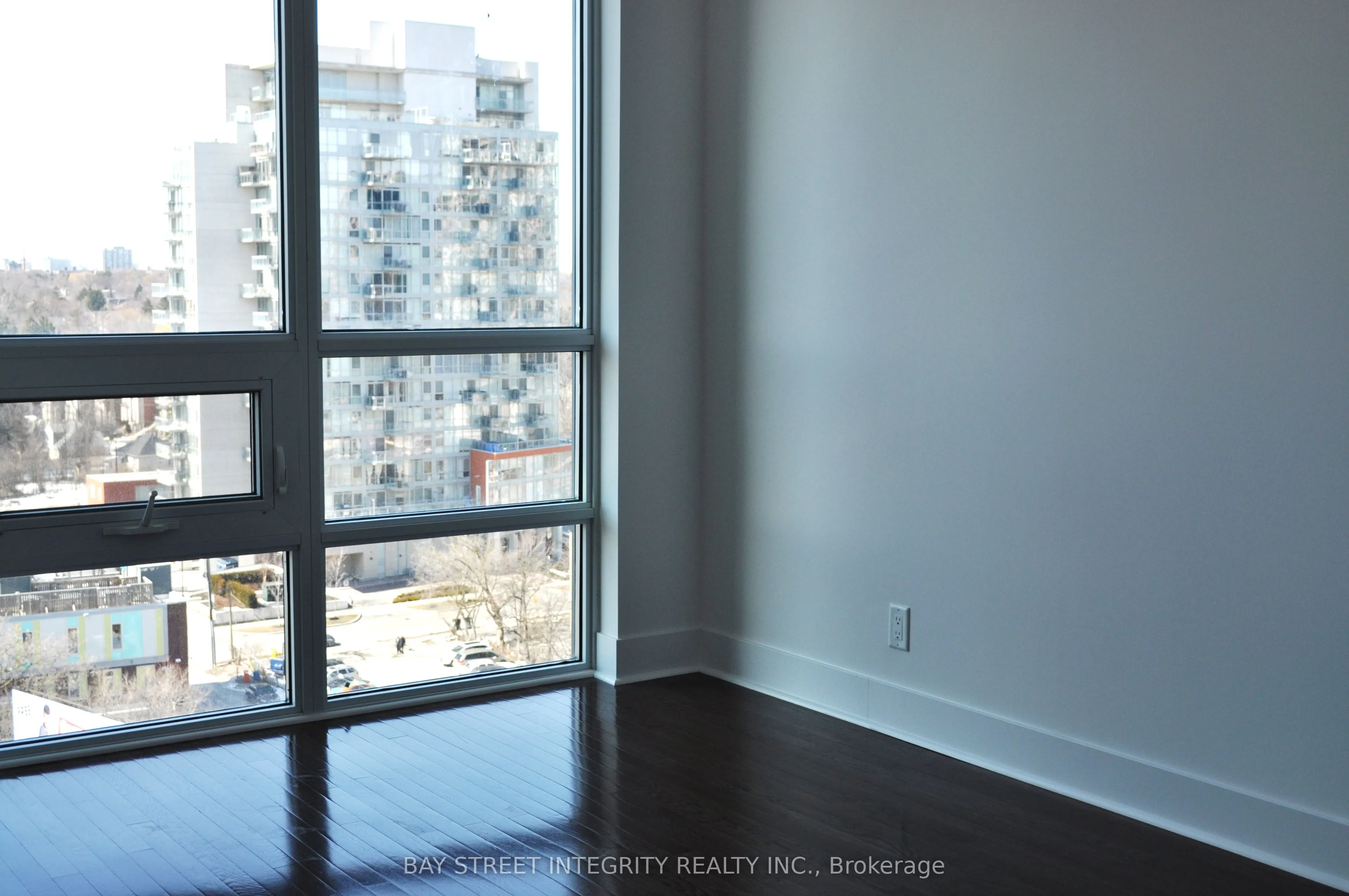 26 Norton Avenue #1201
