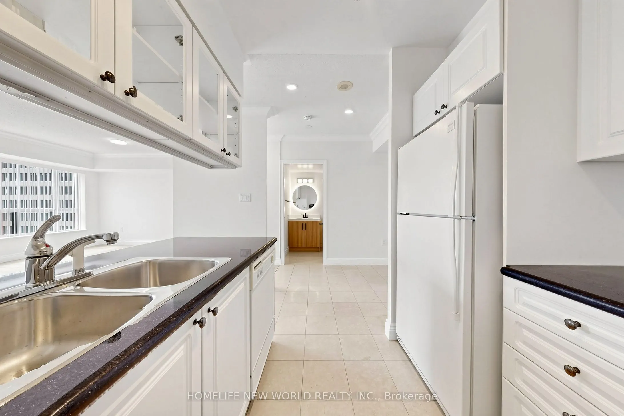 887 Bay Street ##708