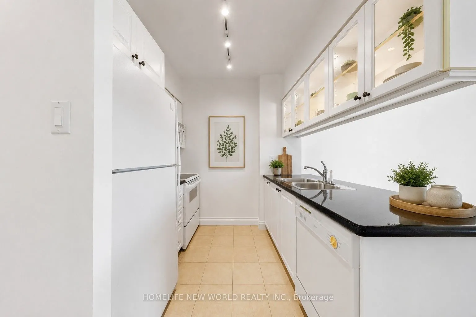 887 Bay Street ##708
