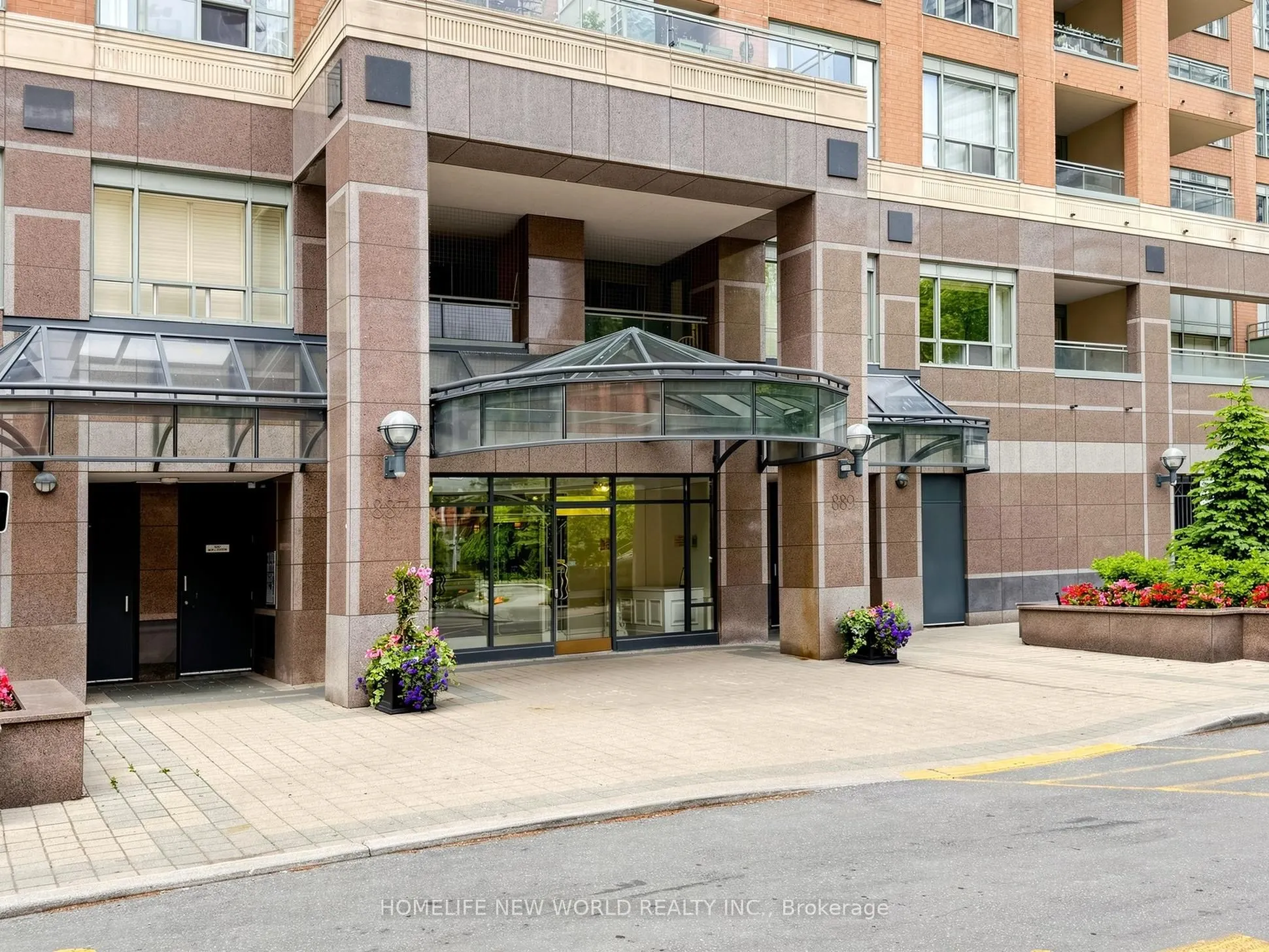 887 Bay Street ##708